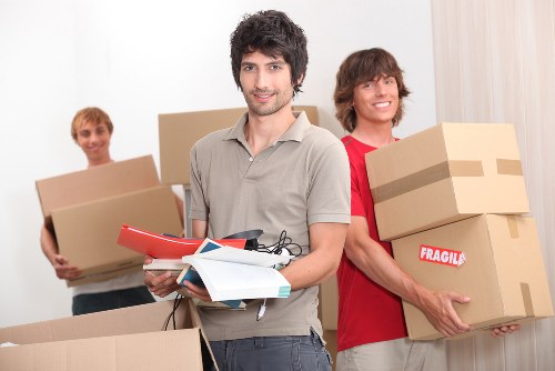 Local Lewisham moving services supporting a careful move